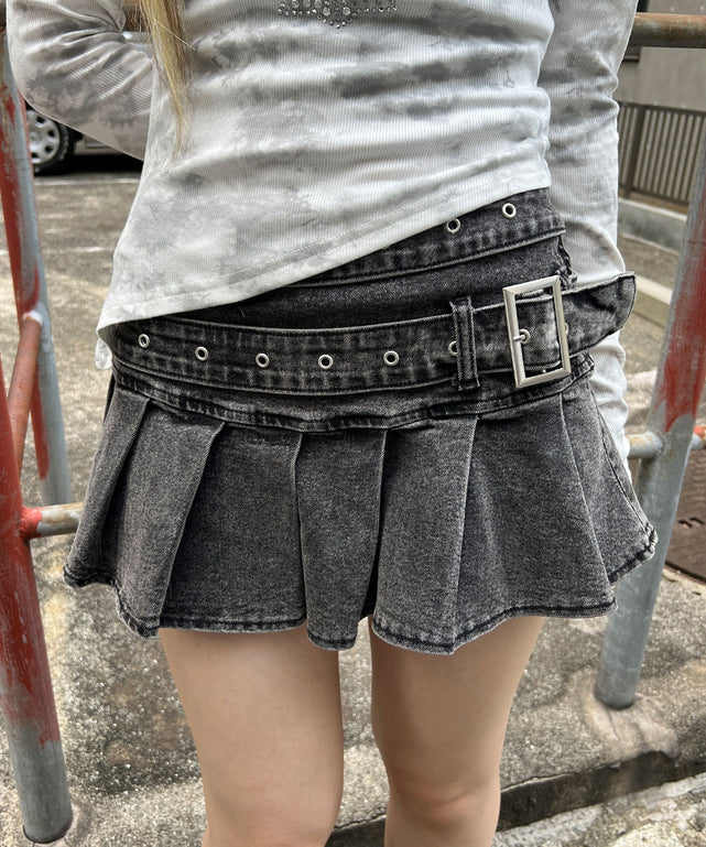 ブラック モデル：159㎝ S着用