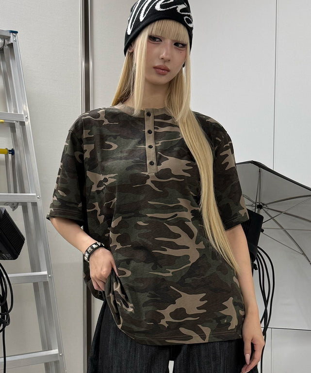 カーキ モデル：167㎝ FREE着用