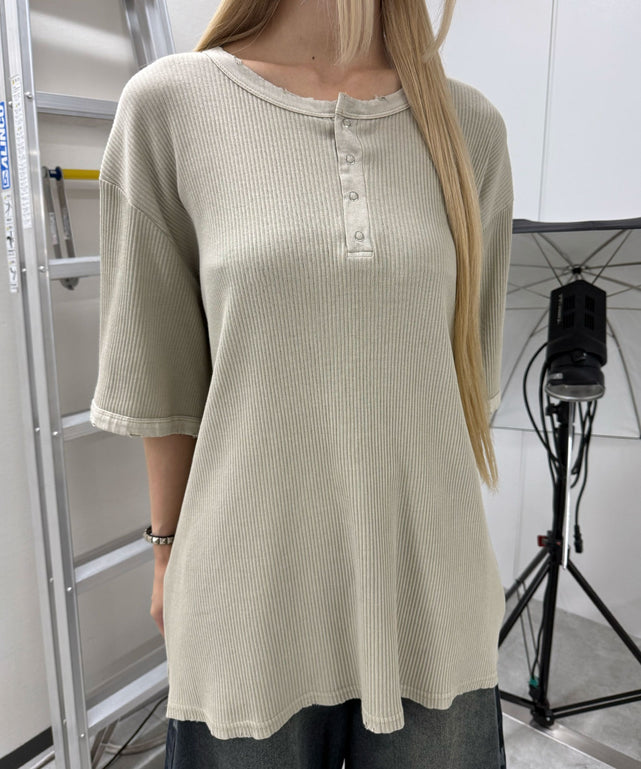 ホワイトアイボリー モデル：167㎝ FREE着用