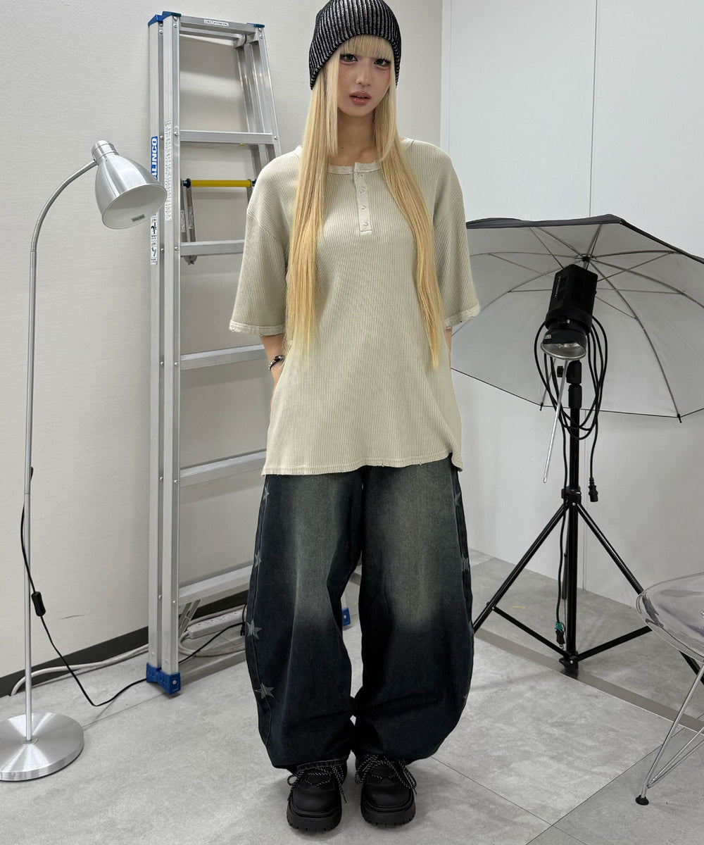 ホワイトアイボリー モデル：167㎝ FREE着用