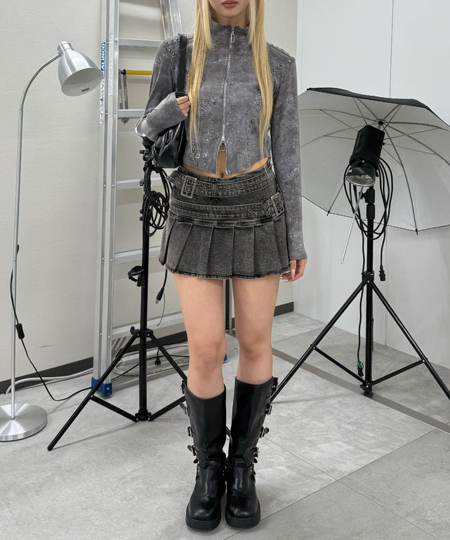 チャコール モデル：167㎝ FREE着用