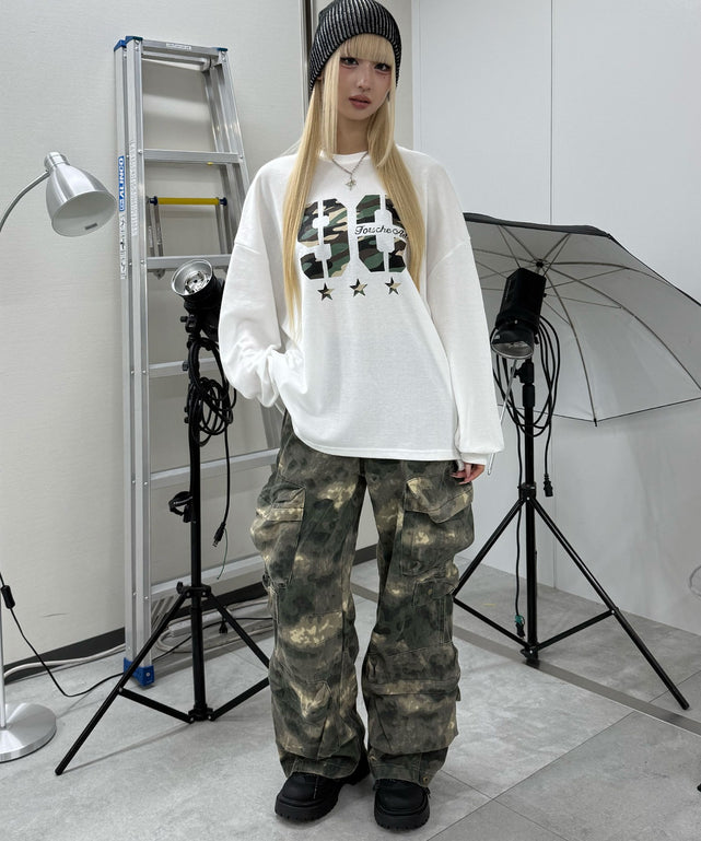 ホワイト モデル：167㎝ FREE着用