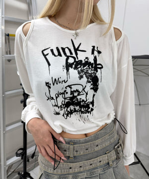 ホワイト モデル：167㎝ FREE着用