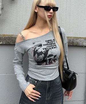 グレー モデル：167㎝ FREE着用