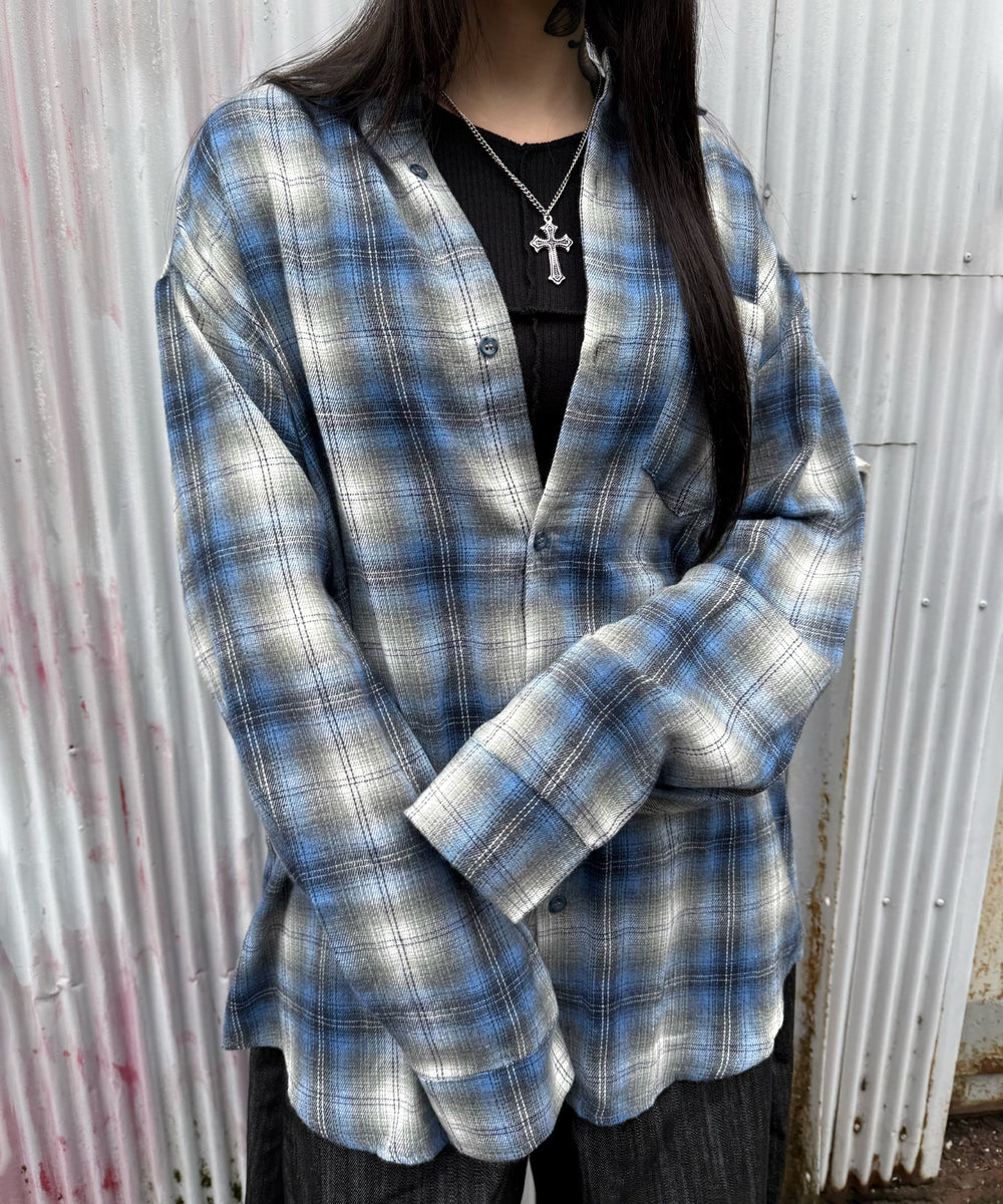 ブルー モデル：160㎝ FREE着用