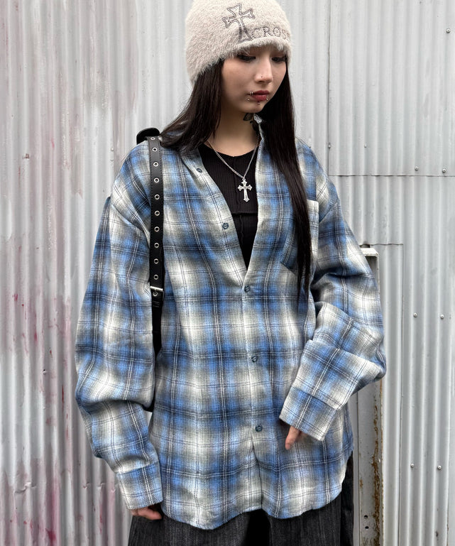 ブルー モデル：160㎝ FREE着用