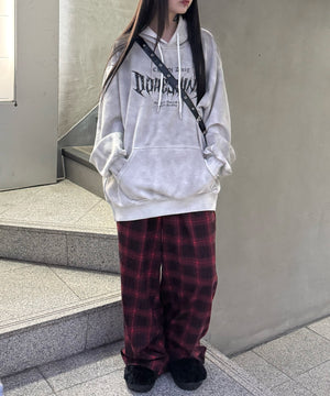 ホワイト モデル：160㎝ FREE着用