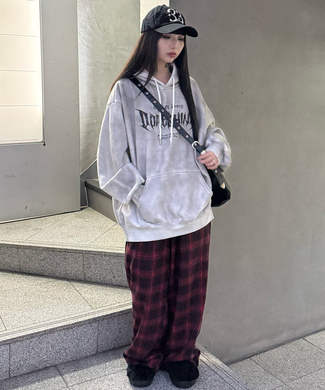 ホワイト モデル：160㎝ FREE着用