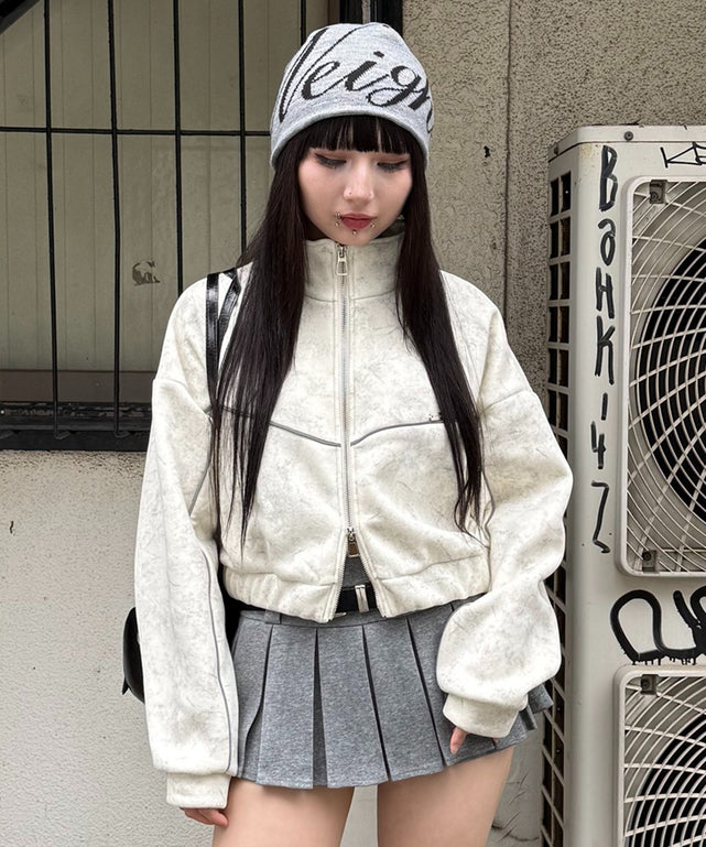 ホワイト モデル：160㎝ FREE着用