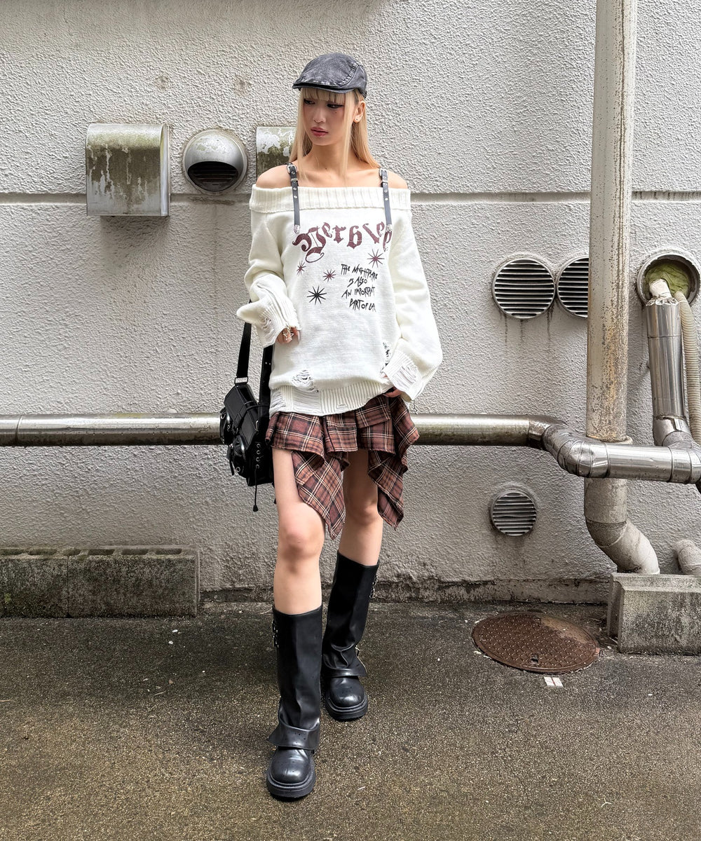 ホワイト モデル：167㎝ FREE着用