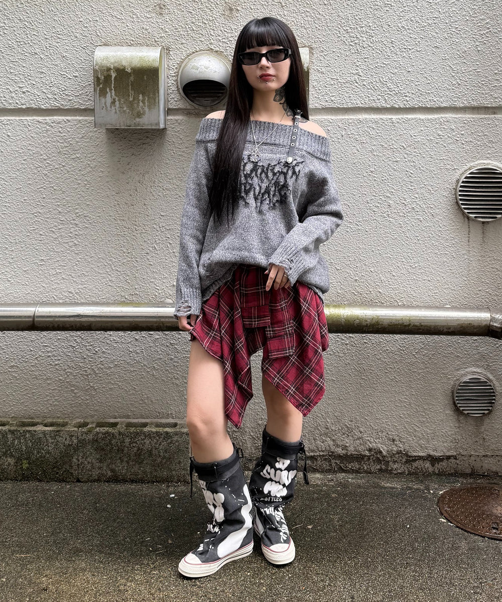 グレー モデル：160㎝ FREE着用