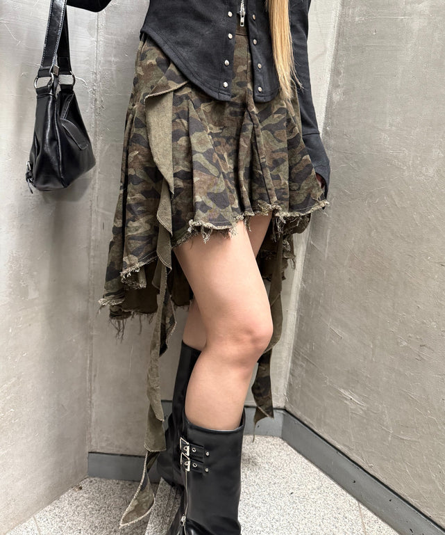 カモフライレヘムミドルスカート/柄1 モデル：167㎝ M着用