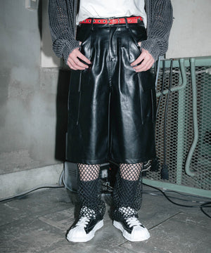 ブラック モデル:178cm 着用