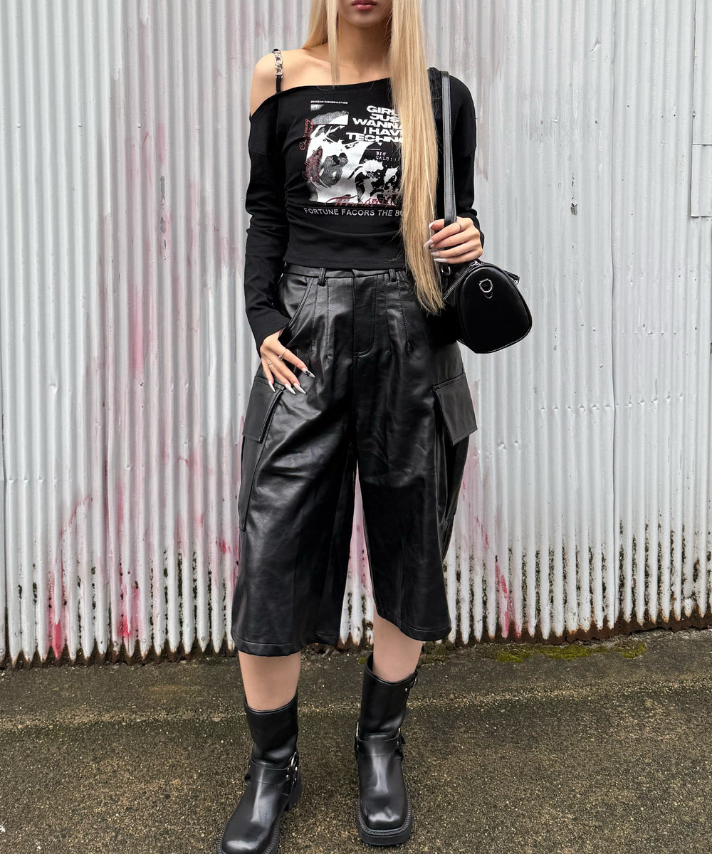 ブラック モデル：167㎝ FREE着用