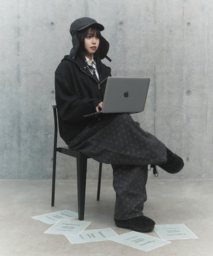 ブラック モデル：163㎝ FREE着用