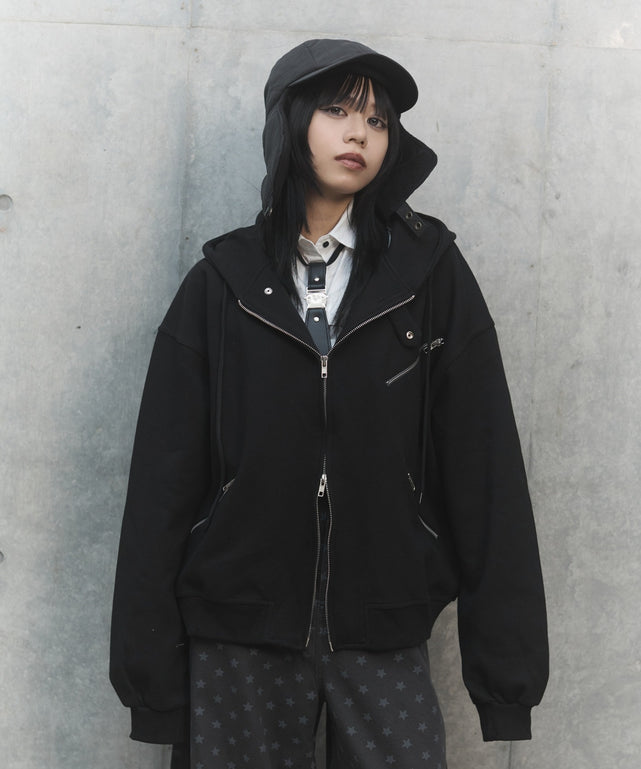 ブラック モデル：163㎝ FREE着用