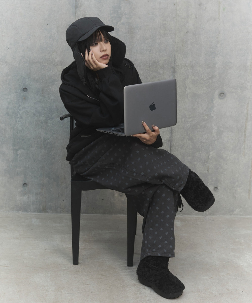 ブラック モデル：163㎝ FREE着用