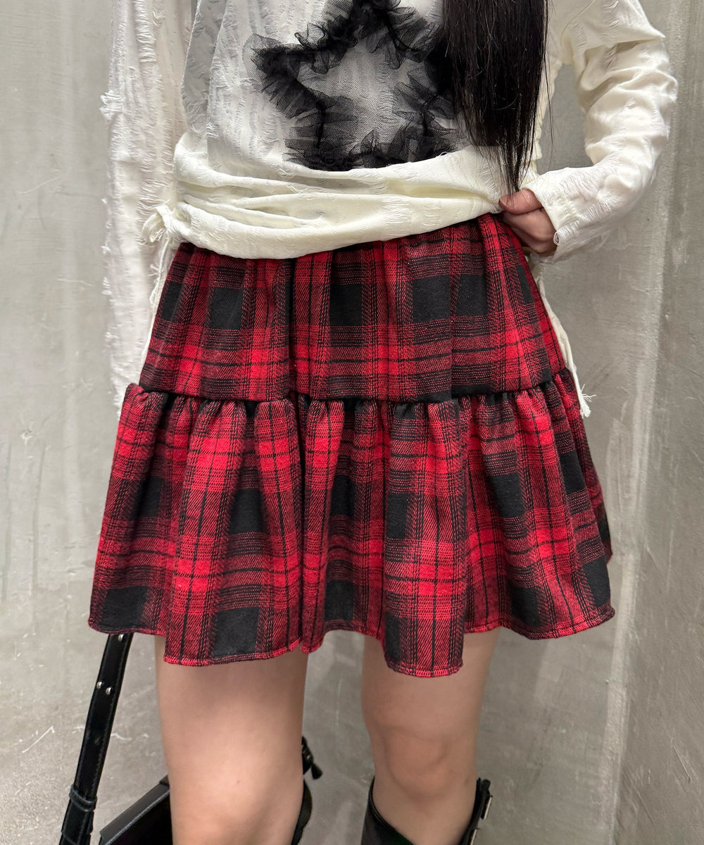 レッド モデル：160㎝ FREE着用