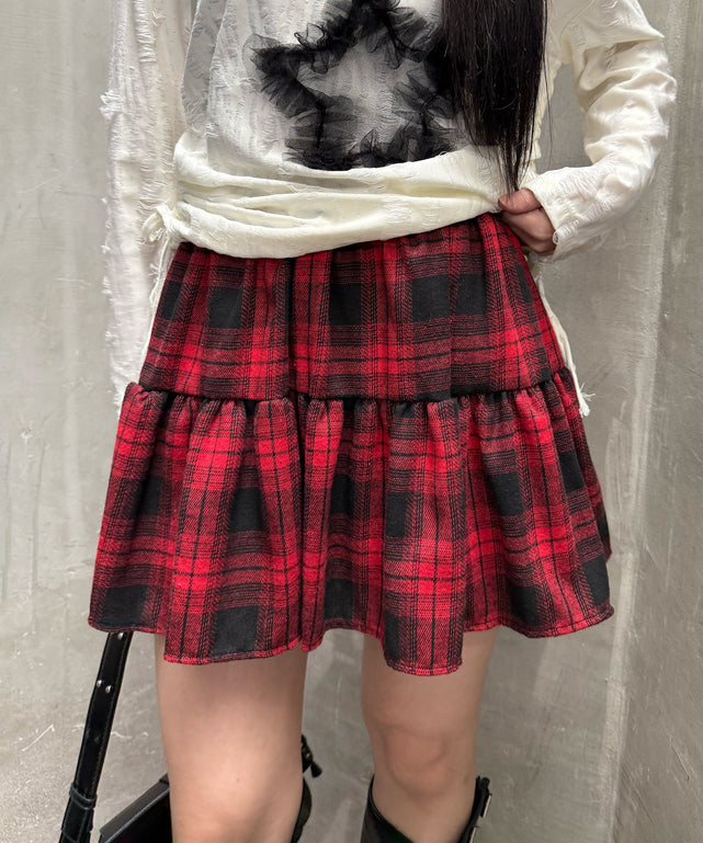 レッド モデル：160㎝ FREE着用