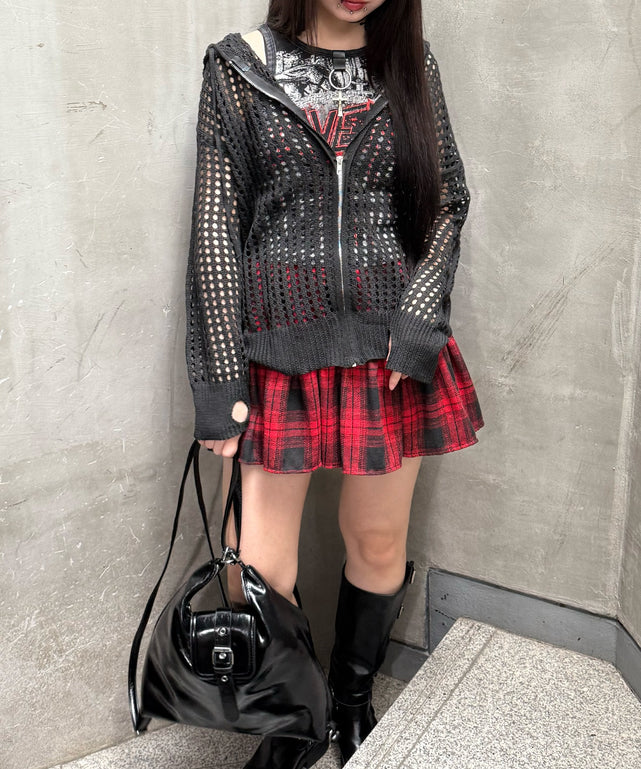 レッド モデル：160㎝ FREE着用