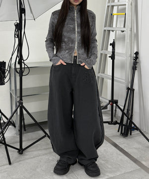 チャコール モデル：160㎝ S着用