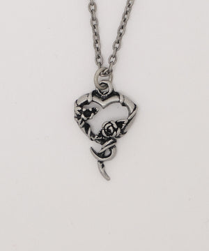 ゴシックハートネックレス