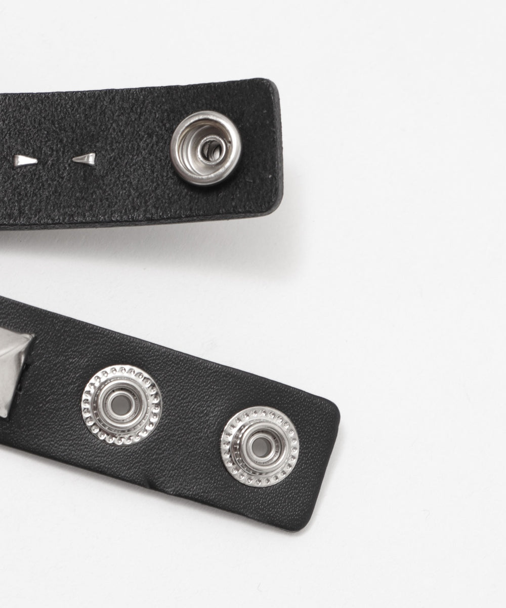 スタッズバングル