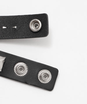 スタッズバングル