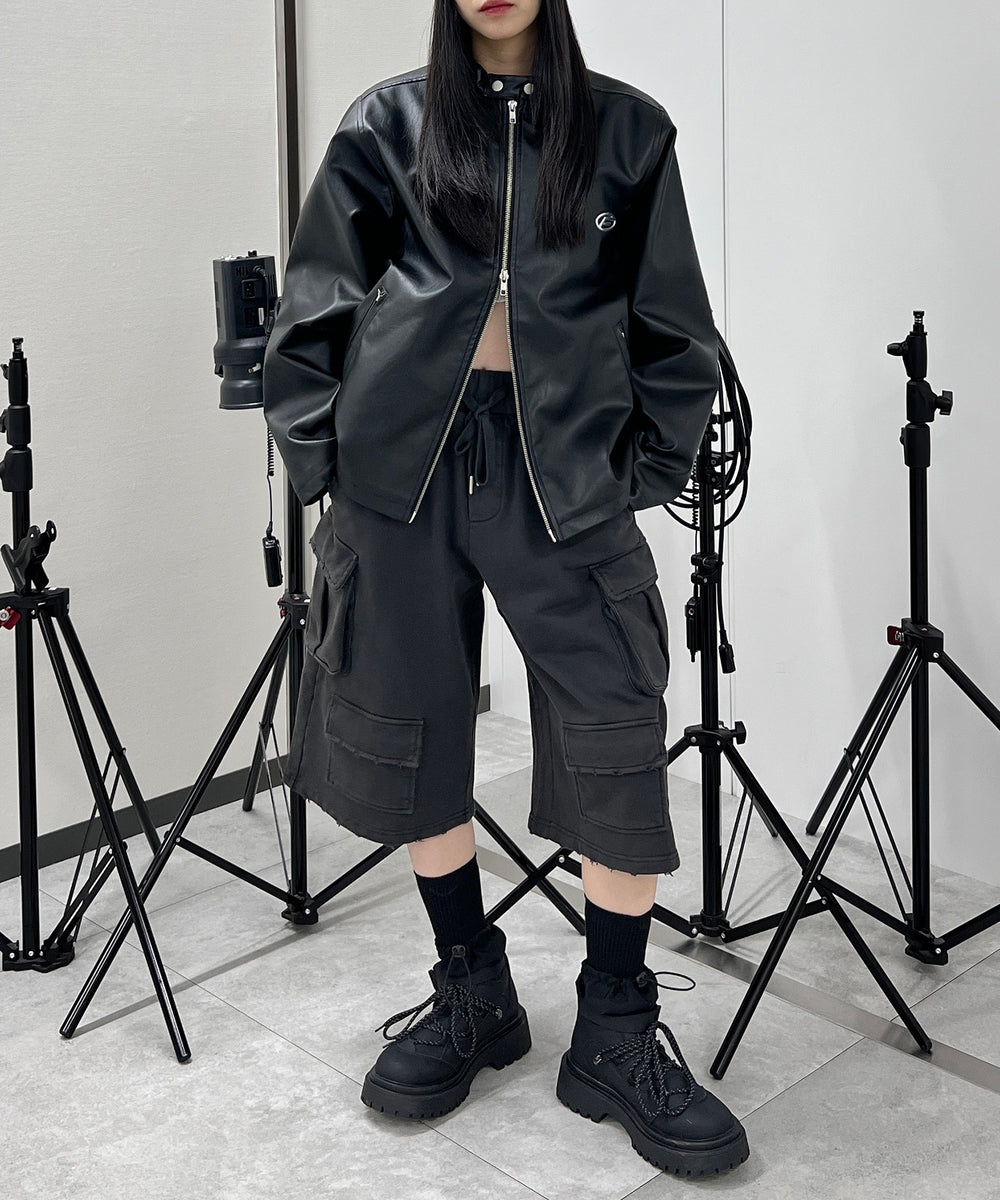 ブラック モデル：154㎝ S着用