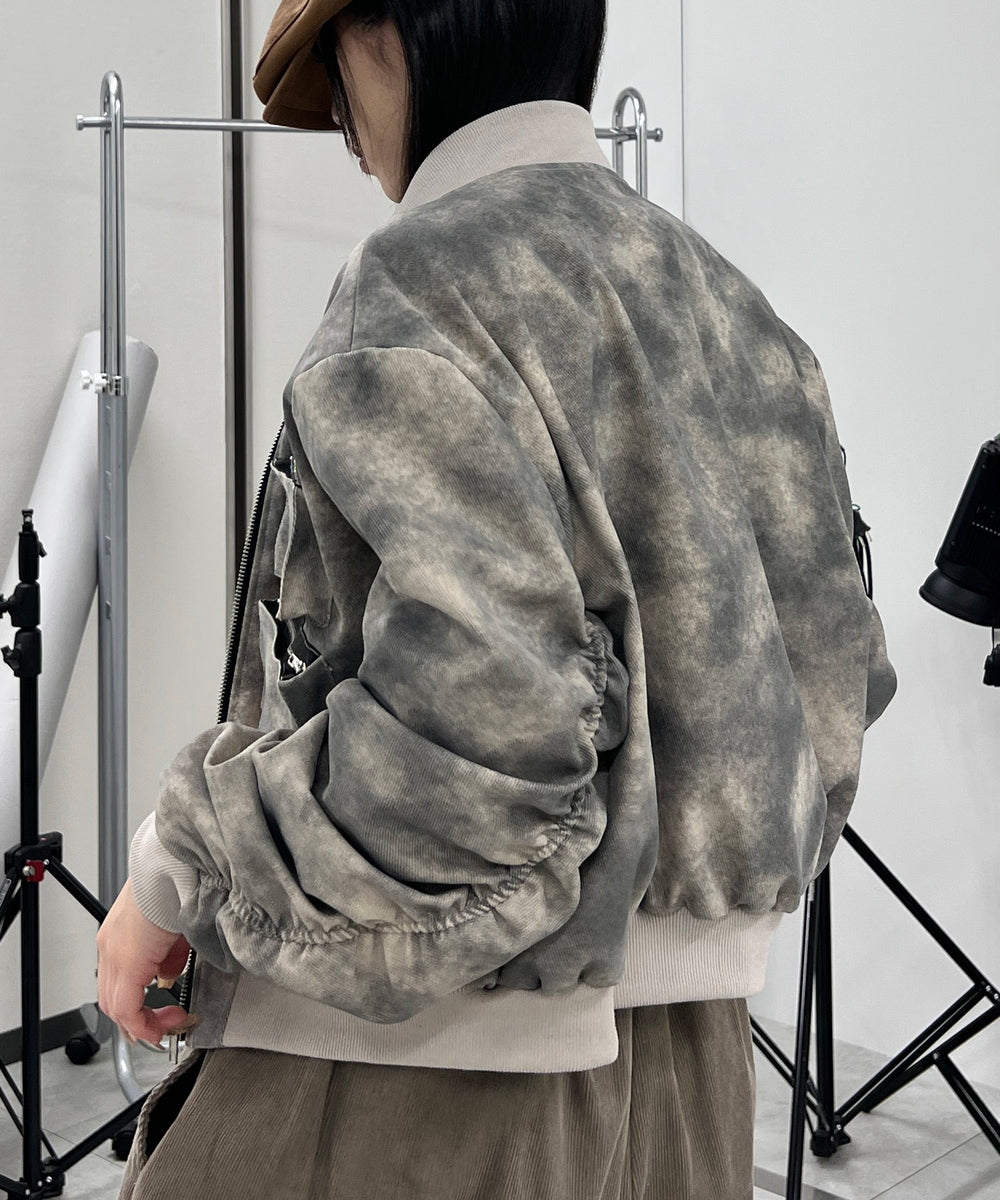 ホワイト モデル：154㎝ FREE着用