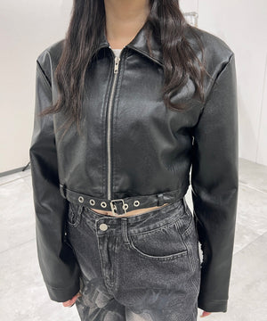 ブラック モデル：154㎝ FREE着用