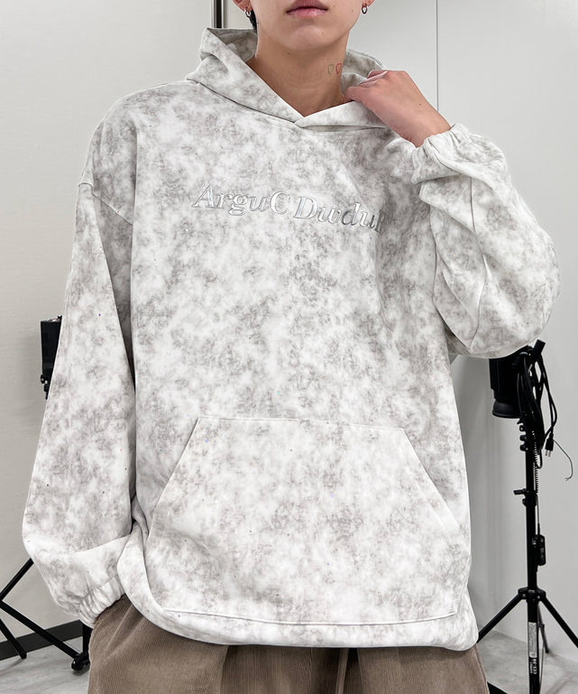 グレー モデル：178㎝ FREE着用