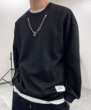 ブラック モデル：178㎝ XL着用