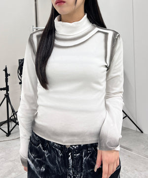 ホワイト モデル：154㎝ FREE着用