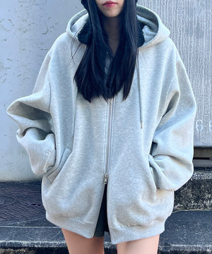 グレー モデル：154㎝ FREE着用