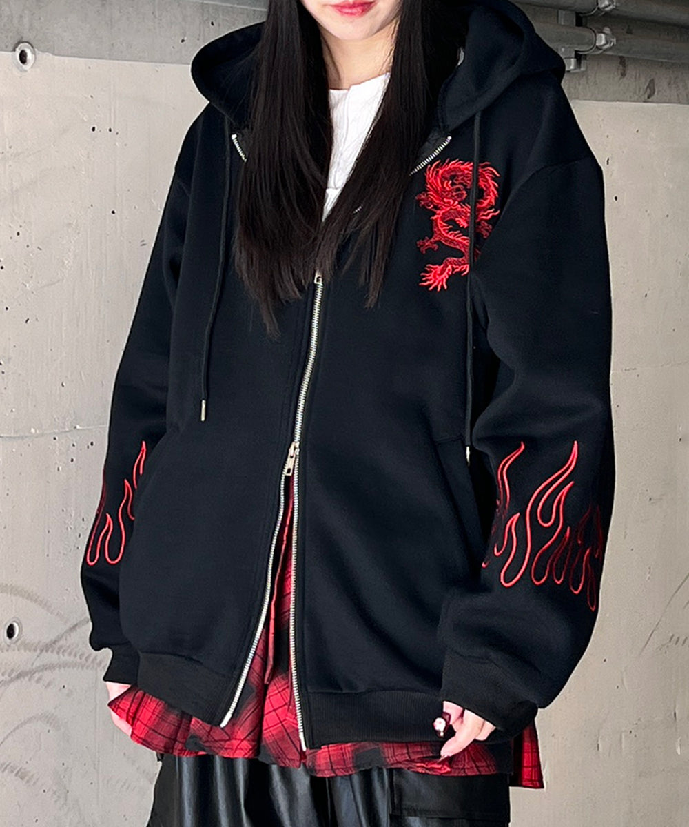 ブラック モデル：154㎝ L着用