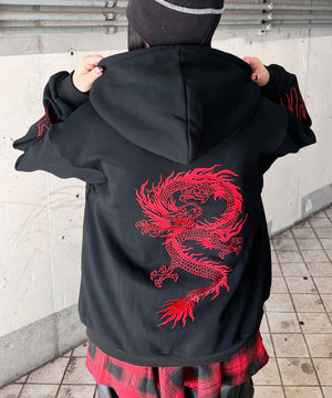 ブラック モデル：154㎝ L着用