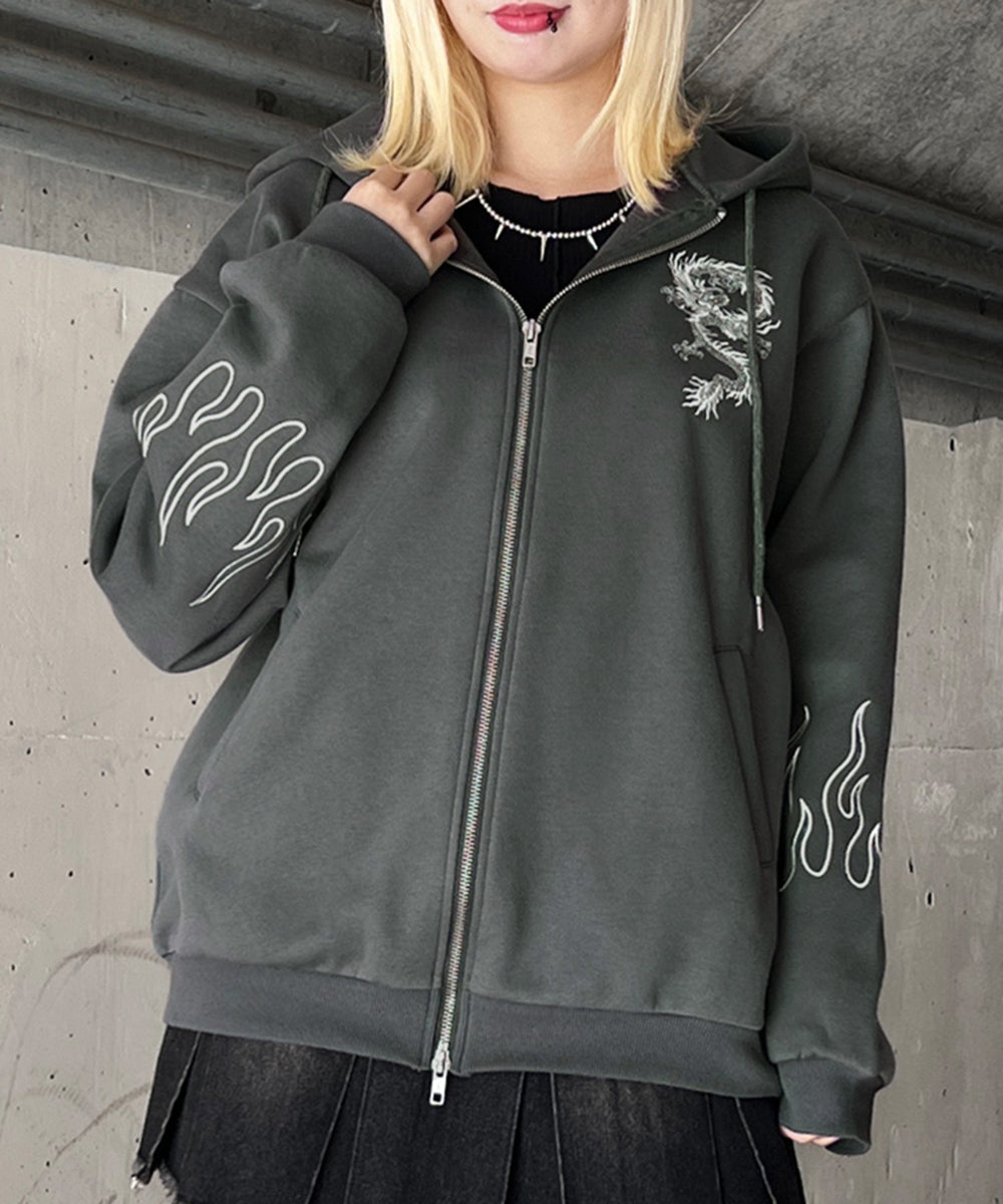 スミクロ モデル：160㎝ L着用