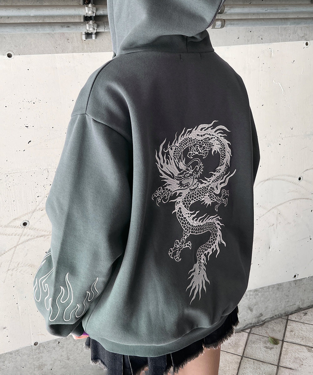 スミクロ モデル：160㎝ L着用