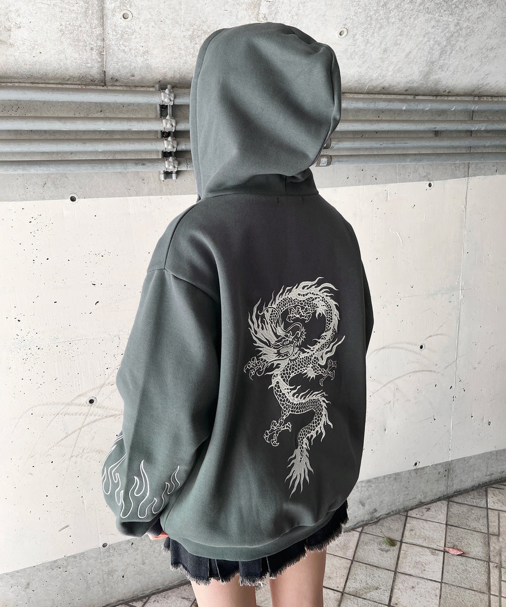 スミクロ モデル：160㎝ L着用