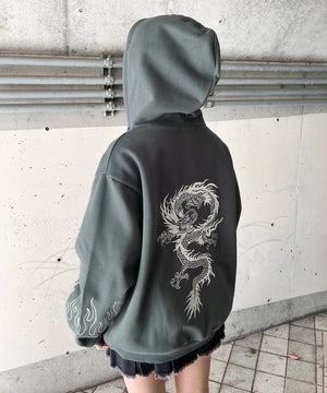 スミクロ モデル：160㎝ L着用