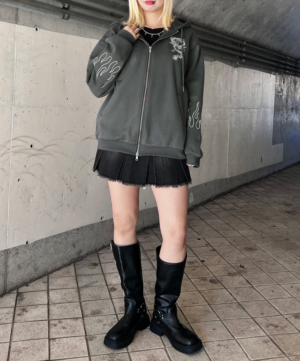 スミクロ モデル：160㎝ L着用