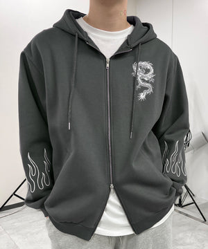 スミクロ モデル：178㎝ XL着用