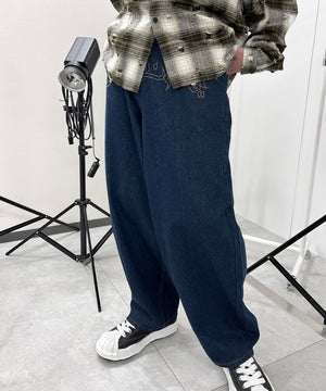 ブルー モデル：178㎝ L着用