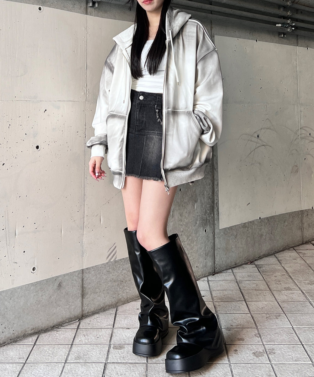 ホワイト モデル：154㎝ FREE着用