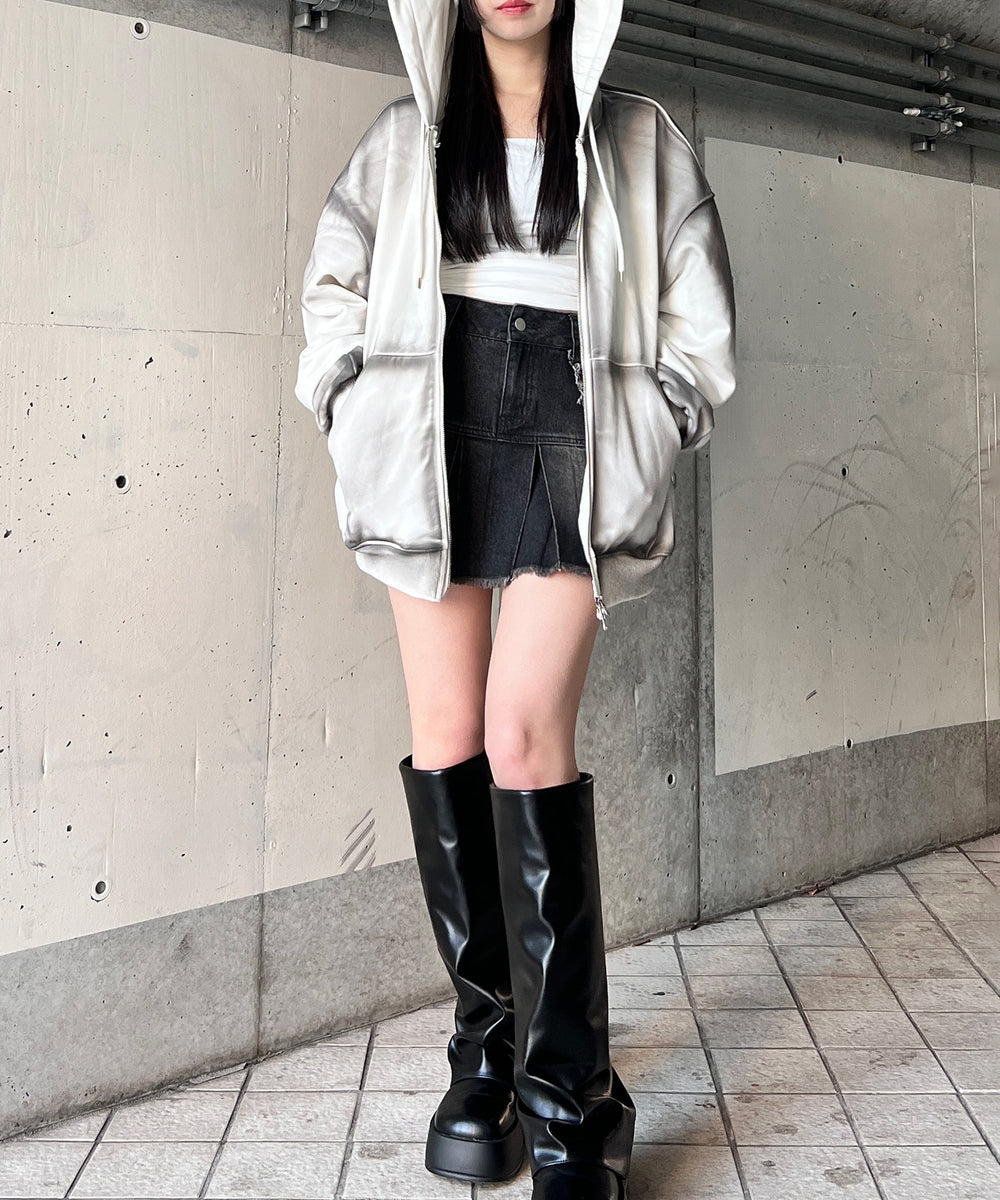 ホワイト モデル：154㎝ FREE着用