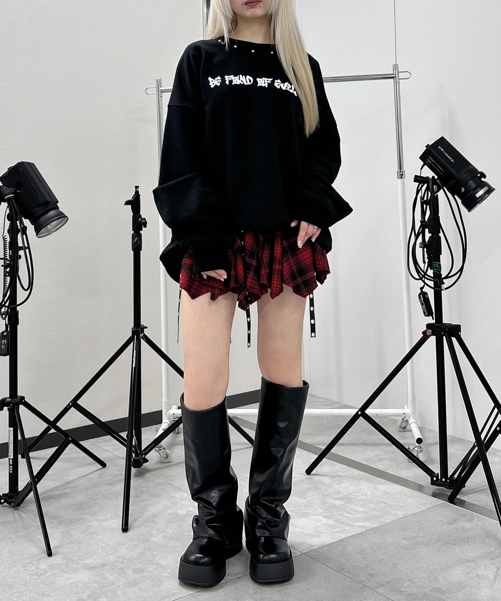 ブラック モデル：159㎝ FREE着用