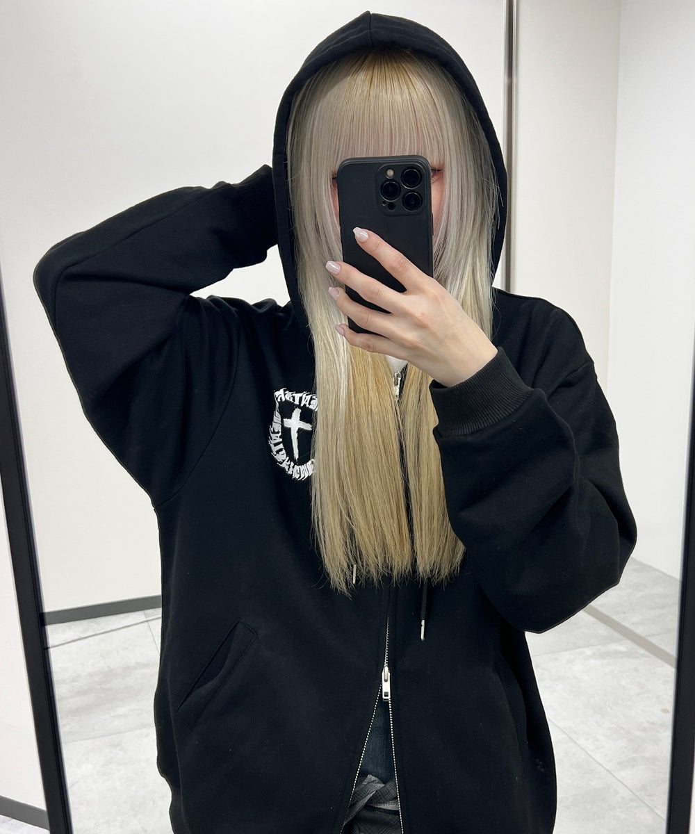 ブラック モデル：159㎝ L着用