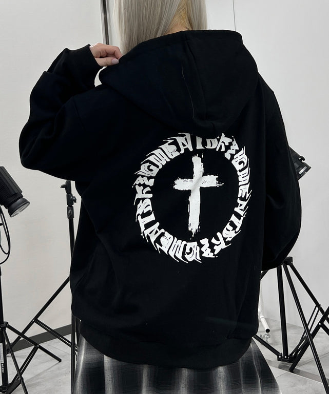 ブラック モデル：159㎝ L着用