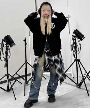 ブラック モデル：159㎝ L着用